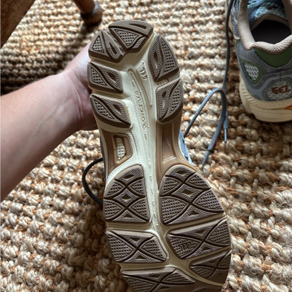 ASICS Gel - Picture 4 of 4